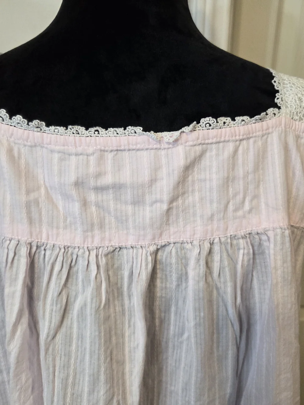 Eileen West Pale Pink Cotton Nightgown Smocked Bodice Lace Trim Sleeveless - Picture 4 of 13